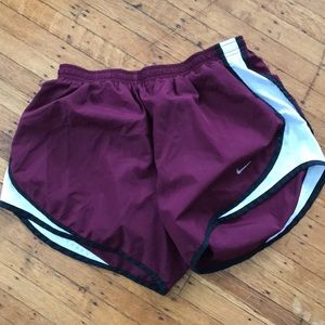 Nike Women’s rubbing short